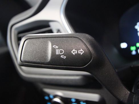 Used 2025 Ford Escape SE w/ PHEV Premium Package FWD image 13