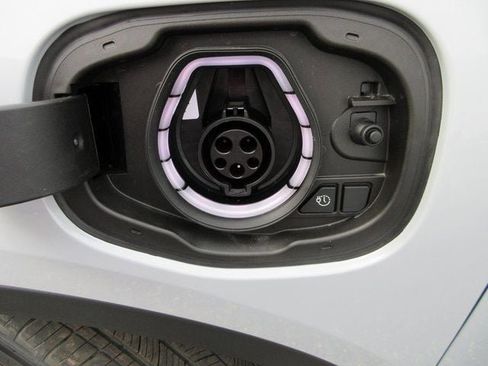 Used 2025 Ford Escape SE w/ PHEV Premium Package FWD image 41