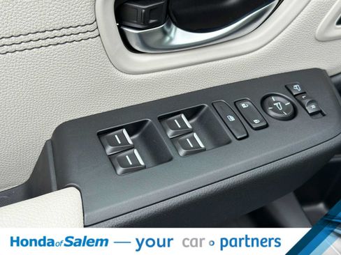 New 2026 Honda Pilot Touring image 13