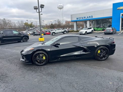 Used 2021 Chevrolet Corvette Stingray Premium Conv w/ Z51 Performance Package image 2