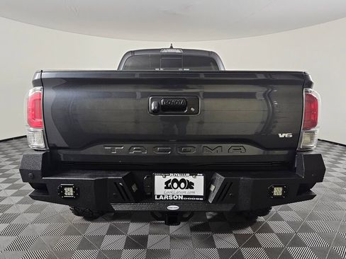 Used 2023 Toyota Tacoma TRD Off-Road image 4