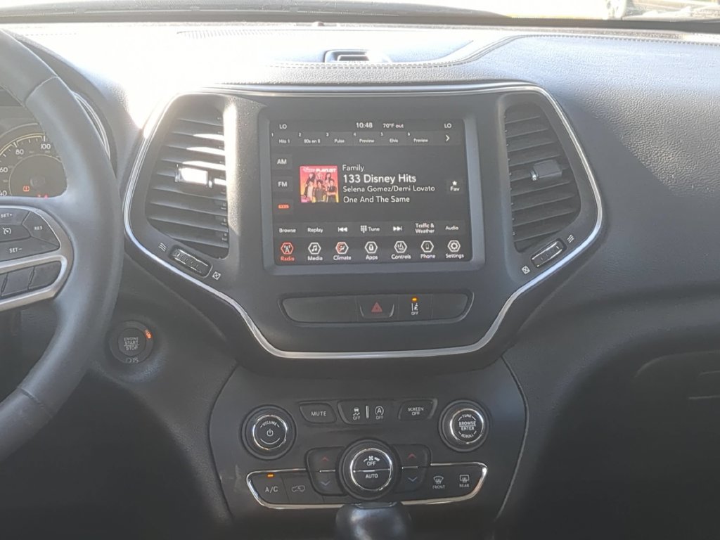 Certified 2022 Jeep Cherokee Latitude Lux AWD/4WD image 25