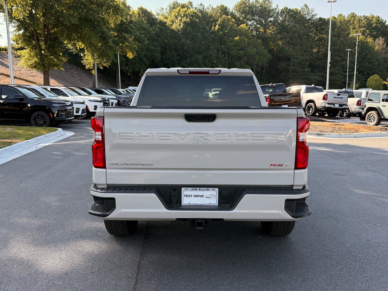 Used 2026 Chevrolet Silverado 1500 RST w/ RST Select Package AWD/4WD image 4