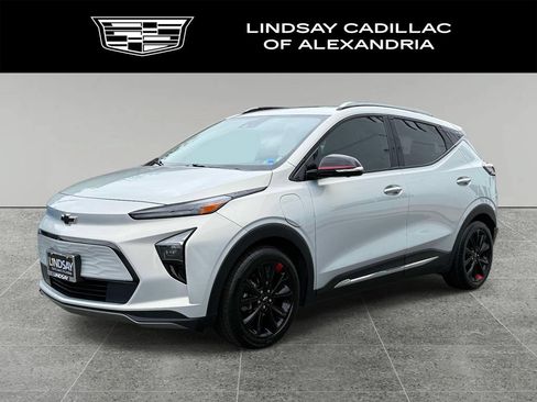 Used 2023 Chevrolet Bolt EUV Premier w/ Sun & Sound Package FWD image 1