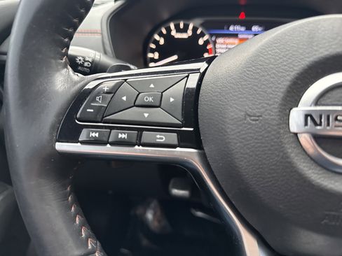 Used 2021 Nissan Altima 2.5 SR FWD image 24