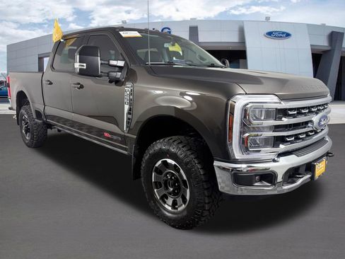 Certified 2024 Ford F250 Lariat w/ Tremor Off-Road Package image 7