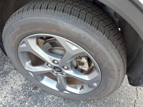 Used 2025 Ford Escape ST-Line Select AWD/4WD image 5