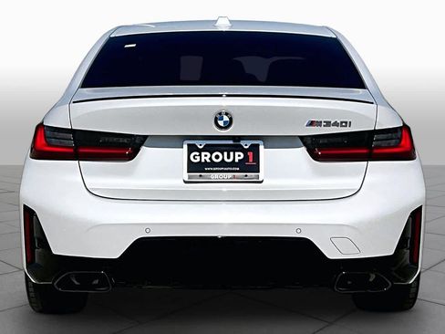 Used 2025 BMW M340i w/ Premium Package RWD image 4