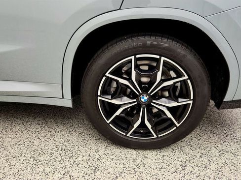 Used 2025 BMW X4 xDrive30i w/ Premium Package AWD/4WD image 9