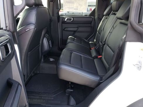 New 2026 Ford Bronco Outer Banks w/ Sasquatch Package image 26