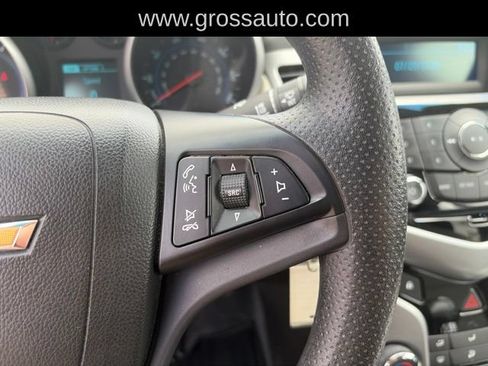 Used 2013 Chevrolet Cruze LS FWD image 18