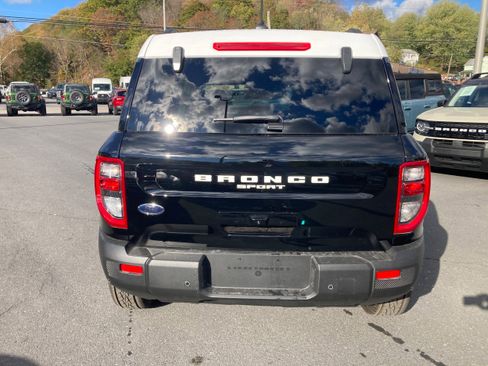 New 2025 Ford Bronco Sport Heritage w/ Convenience Package image 5
