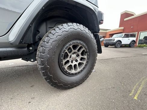 Used 2022 Jeep Wrangler Unlimited Rubicon w/ Xtreme Recon 35" Tire Package image 11