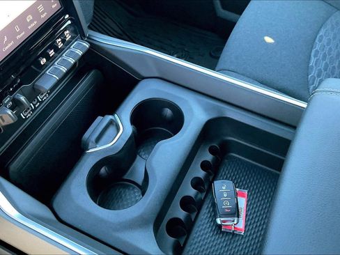 New 2025 RAM 2500 Big Horn image 9