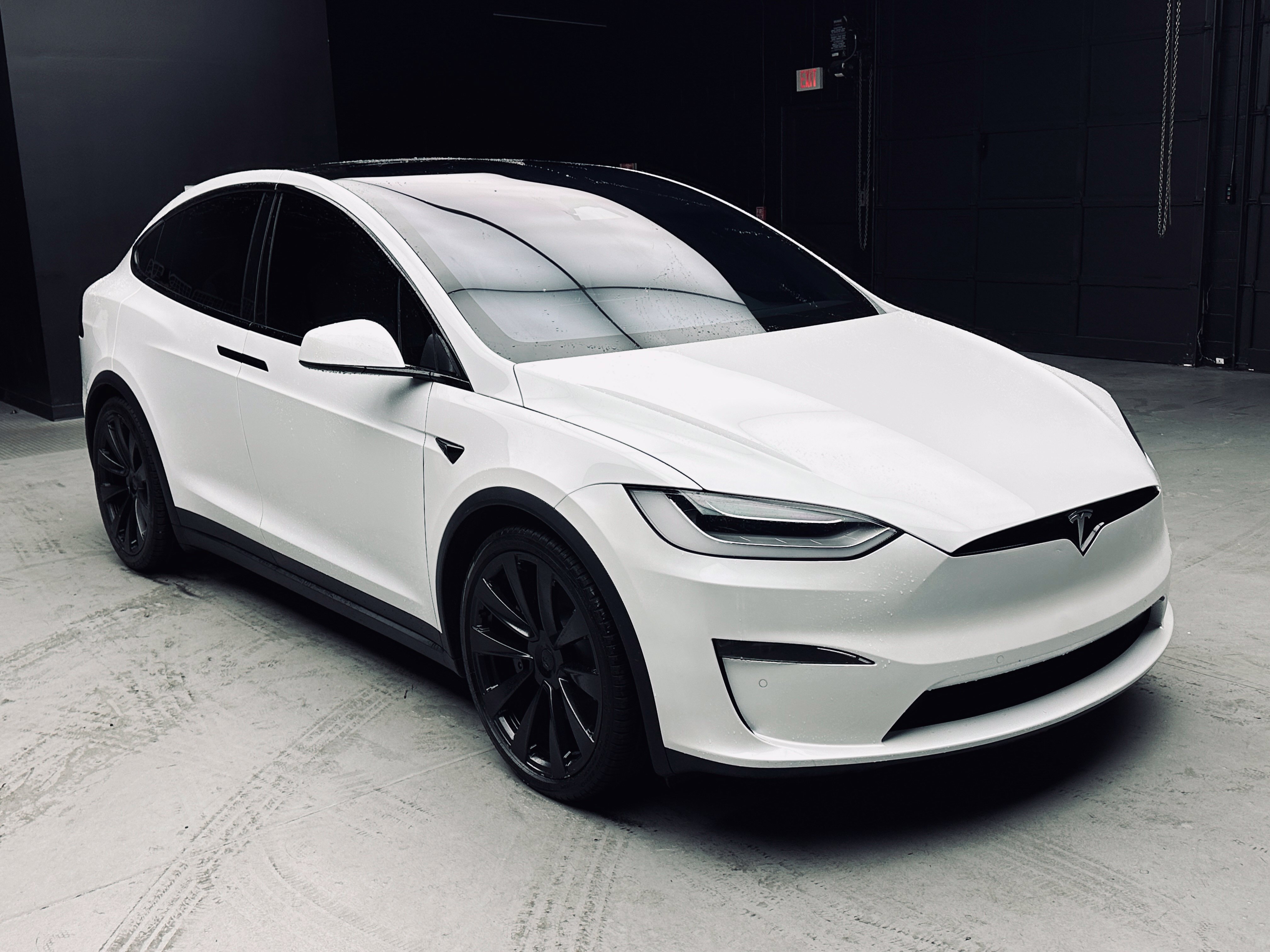 Used 2023 Tesla Model X AWD/4WD image 9