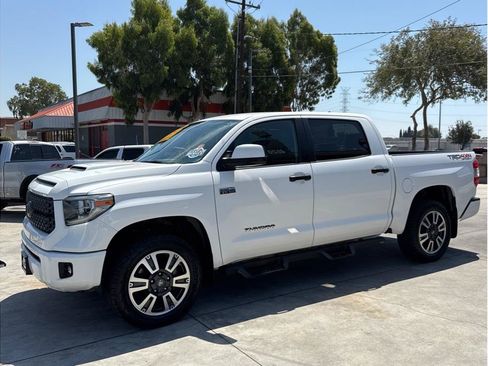 Used 2018 Toyota Tundra SR5 w/ TRD Sport Package AWD/4WD image 45