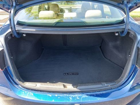 Used 2013 Hyundai Elantra GLS w/ Preferred Pkg FWD image 7