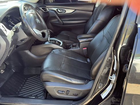 Used 2016 Nissan Rogue SL w/ SL Premium Package FWD image 9