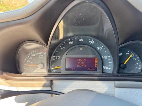 Used 2004 Mercedes-Benz C 230 Coupe image 30