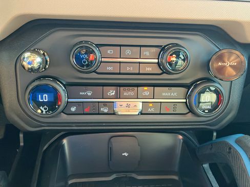 Used 2024 Ford Bronco Wildtrak AWD/4WD image 20
