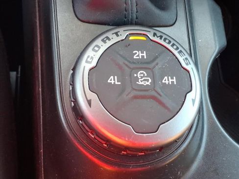 Used 2023 Ford Bronco Outer Banks image 17