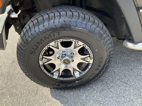 Used 2013 Jeep Wrangler Sport AWD/4WD image 10