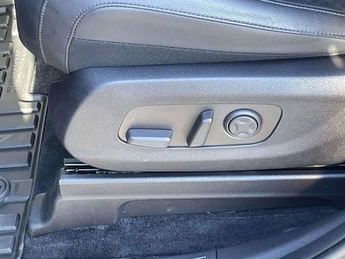 Used 2026 Kia Carnival SX Prestige image 16