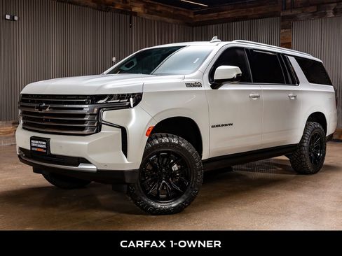 Used 2023 Chevrolet Suburban High Country image 5