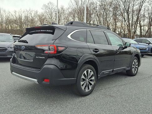 Certified 2025 Subaru Outback Limited image 4