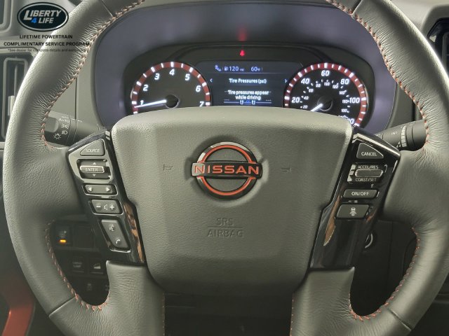 Used 2025 Nissan Frontier PRO-4X AWD/4WD image 29