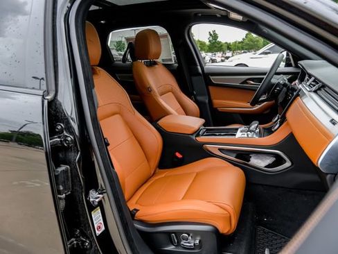 Used 2026 Jaguar F-PACE R-Dynamic S AWD/4WD image 44