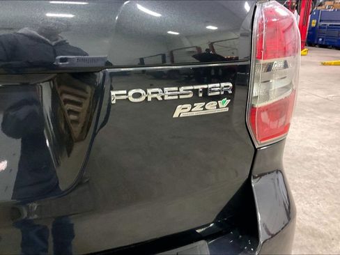 Used 2016 Subaru Forester 2.5i Premium AWD/4WD image 8