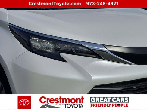 Certified 2025 Toyota Sienna XLE AWD/4WD image 7