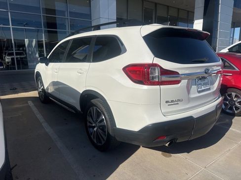 Used 2022 Subaru Ascent Limited w/ Technology Package image 4