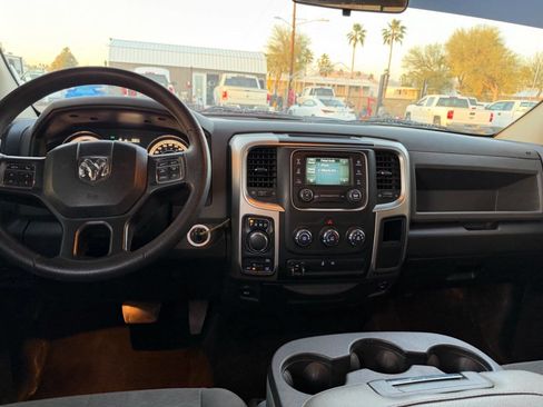 Used 2017 RAM 1500 Classic SLT image 20