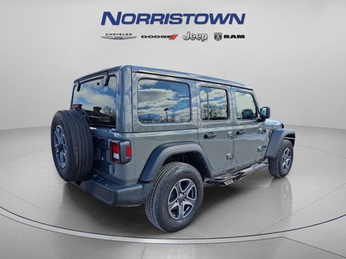 Certified 2022 Jeep Wrangler Unlimited Sport S w/ Sun And Sound Package image 6