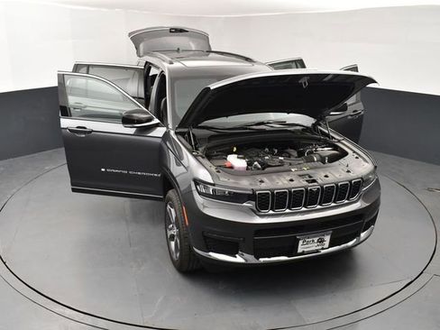 New 2025 Jeep Grand Cherokee L Limited w/ Luxury Tech Group II image 25