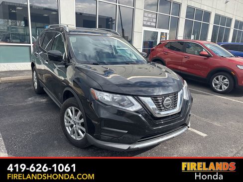 Used 2018 Nissan Rogue SV w/ Sun & Sound Touring Package image 18