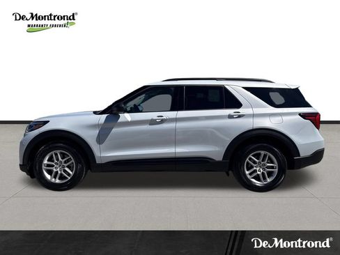 New 2026 Ford Explorer Active RWD image 8