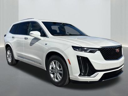 New 2025 Cadillac XT6 Luxury