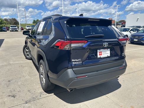 Used 2025 Toyota RAV4 XLE AWD/4WD image 4