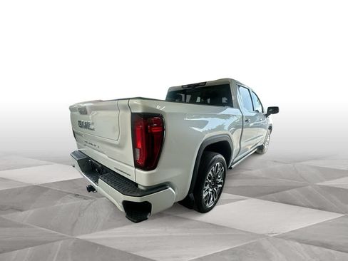 Used 2023 GMC Sierra 1500 Denali Ultimate AWD/4WD image 8