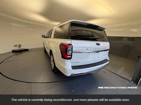 Used 2023 Ford Expedition Max Platinum AWD/4WD image 3