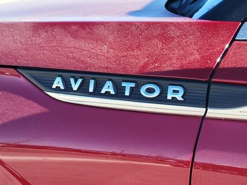 New 2026 Lincoln Aviator Reserve w/ Luxury Package AWD/4WD image 12