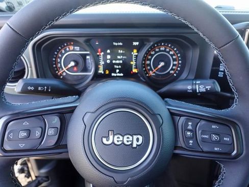 New 2026 Jeep Gladiator Mojave image 16