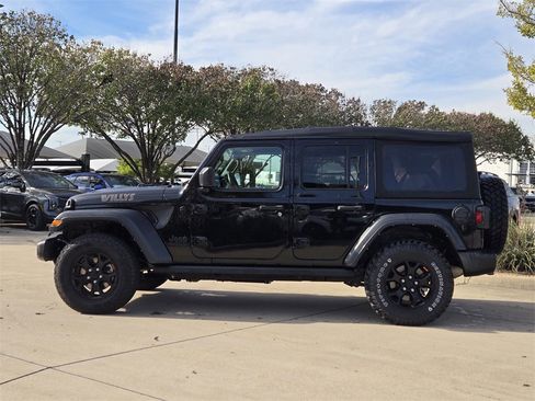 Used 2022 Jeep Wrangler Unlimited Sport image 12