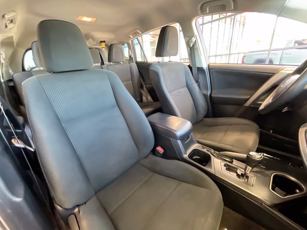 Used 2017 Toyota RAV4 LE w/ All Weather Liner Package AWD/4WD image 17
