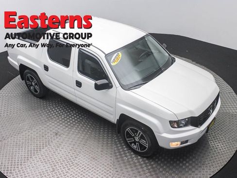 Used 2014 Honda Ridgeline Sport image 3