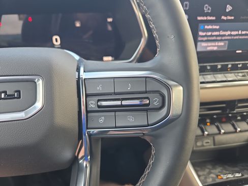 Used 2024 GMC Canyon Denali AWD/4WD image 19