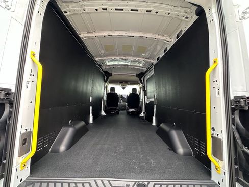 New 2026 Ford Transit 250 148 Medium Roof Extended AWD w/ Load Area Protection Package image 24